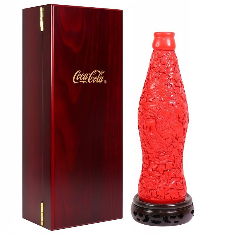 Vintage Collectible Bottles - コーラのヴィンテージ風、彫刻が施された漆塗りのボトル。万里の長城の「福」の文字が描かれた模様。ギフトボックス、工芸品、卓上装飾品、コレクションアイテムとして最適。