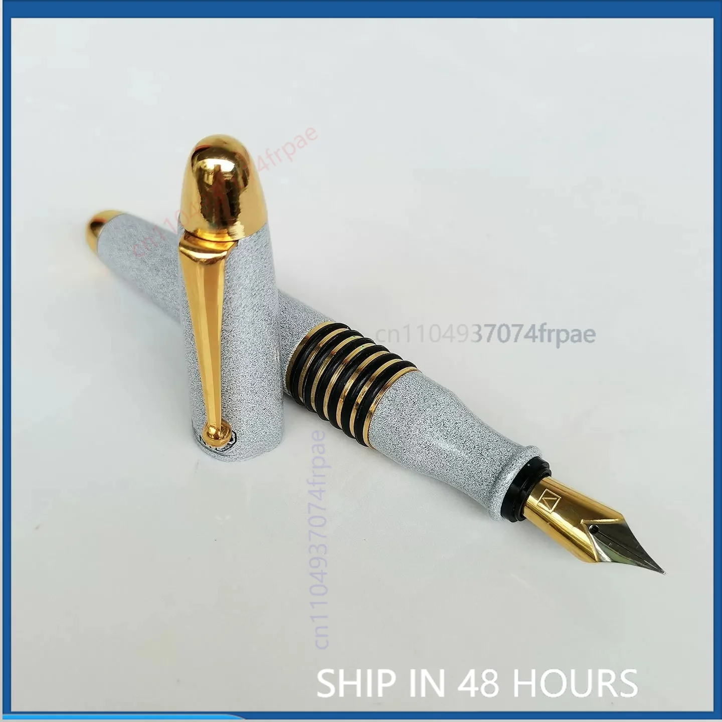 白い、太めの、固形銅製の万年筆。1990年代にソ連へ輸出され - Vintage Collectible Pens のレビューと価格